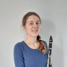 roth-_julia_-_foto.jpg roth-_julia_-_foto.jpg